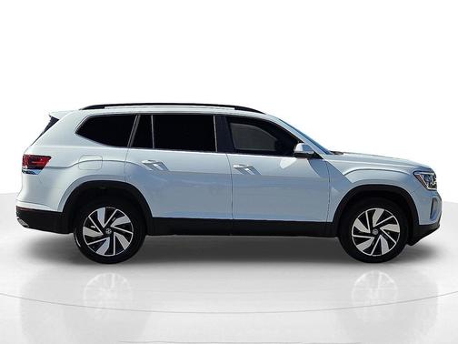 2024 Volkswagen Atlas 2.0T SE w/Technology 4MOTION