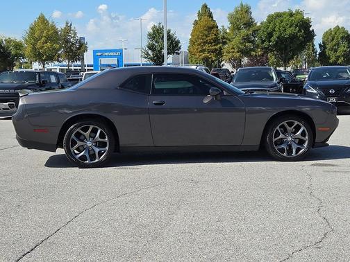 2015 Dodge Challenger SXT Plus