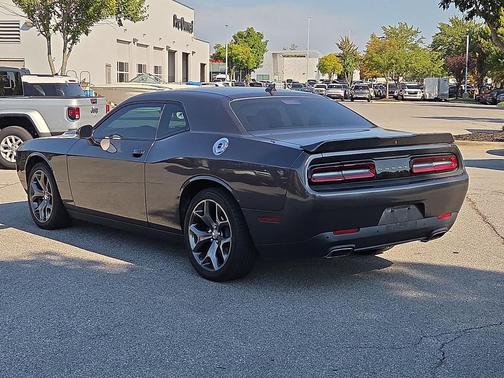 2015 Dodge Challenger SXT Plus
