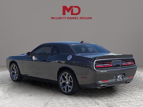 2015 Dodge Challenger SXT Plus