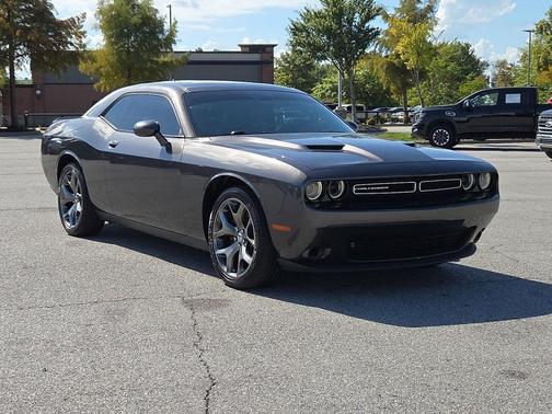 2015 Dodge Challenger SXT Plus