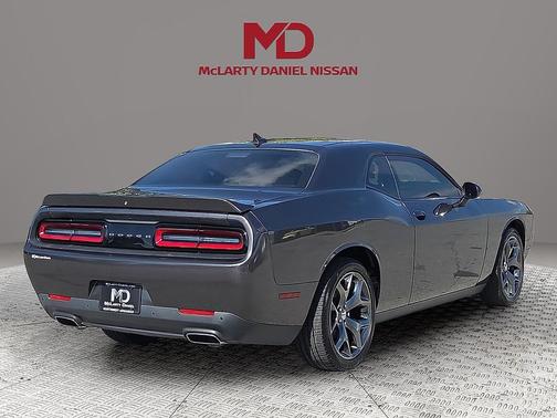 2015 Dodge Challenger SXT Plus