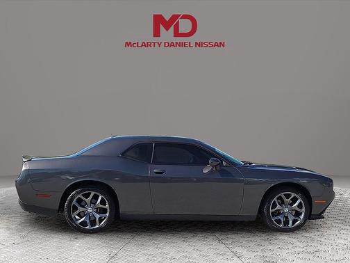 2015 Dodge Challenger SXT Plus