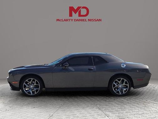 2015 Dodge Challenger SXT Plus