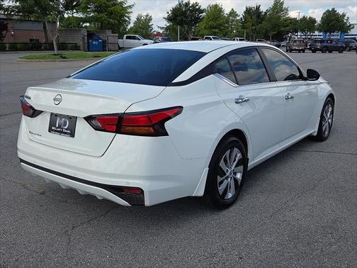 2024 Nissan Altima S FWD