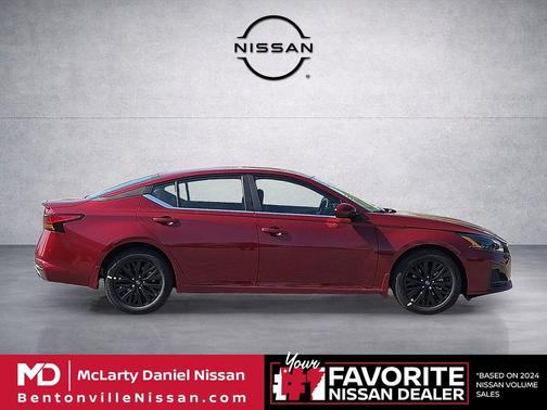 Scarlet Ember Tintcoat 2026 Nissan Altima 2.5 SV