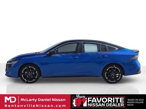 Bluestone Pearl/Super Black 2026 Nissan Sentra SR