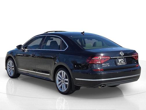 2017 Volkswagen Passat 1.8T SEL Premium