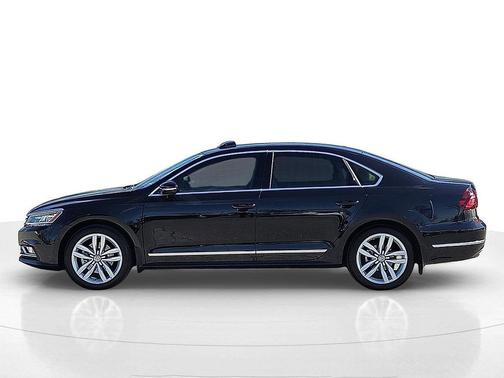2017 Volkswagen Passat 1.8T SEL Premium