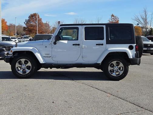 2017 Jeep Wrangler Unlimited Sahara