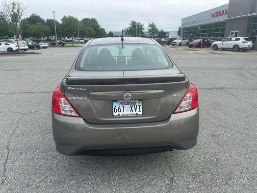Titanium 2017 Nissan Versa 1.6 SV