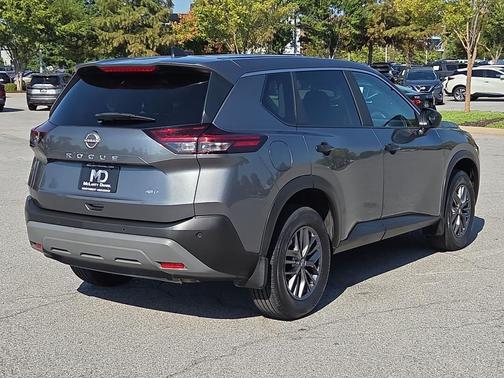 2023 Nissan Rogue S