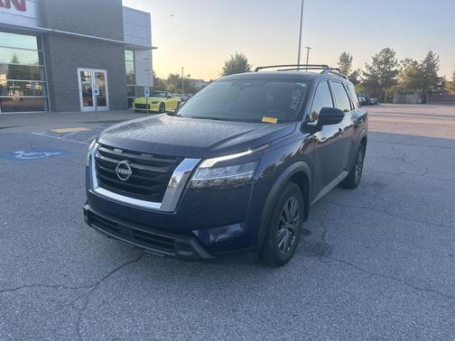 2022 Nissan Pathfinder SV 2WD