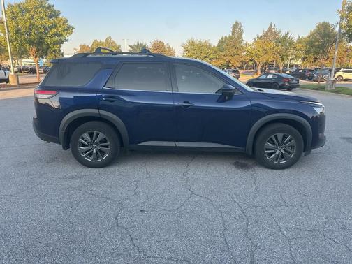2022 Nissan Pathfinder SV 2WD