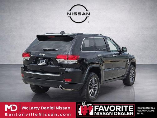 Diamond Black Crystal Pearlcoat 2022 Jeep Grand Cherokee Limited