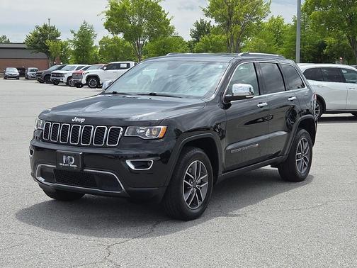 Diamond Black Crystal Pearlcoat 2022 Jeep Grand Cherokee Limited