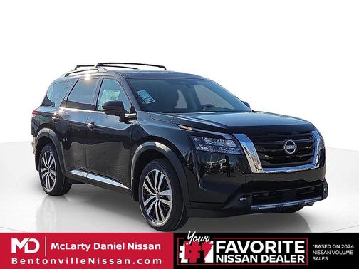 2025 Nissan Pathfinder Platinum 4WD