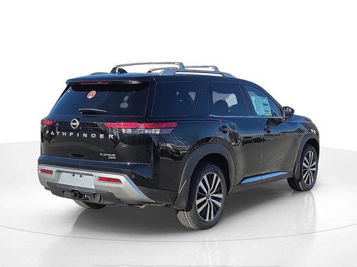 2025 Nissan Pathfinder Platinum 4WD