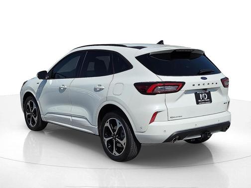 2023 Ford Escape ST-Line Elite