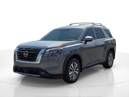 2025 Nissan Pathfinder SL 4WD