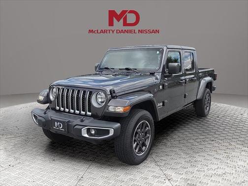 2023 Jeep Gladiator Overland
