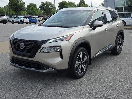 2022 Nissan Rogue SL