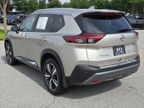 2022 Nissan Rogue SL