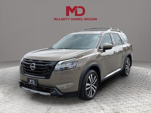 2024 Nissan Pathfinder Platinum 4WD