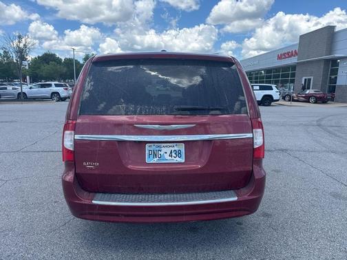 Deep Cherry Red Crystal Pearlcoat 2016 Chrysler Town & Country LX