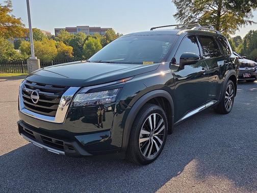 2024 Nissan Pathfinder Platinum 4WD