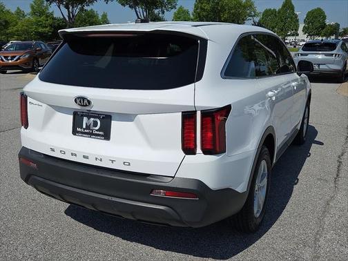 2021 Kia Sorento LX