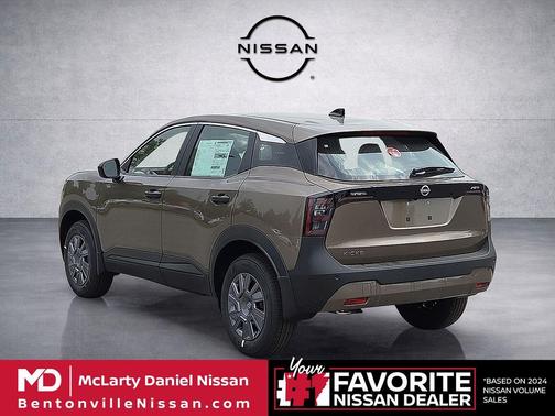 Canyon Bronze Metallic 2026 Nissan Kicks S