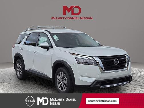 2025 Nissan Pathfinder SL 4WD
