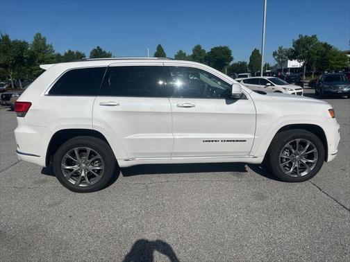 2021 Jeep Grand Cherokee Summit