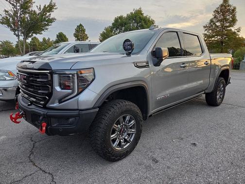 Sterling Metallic 2024 GMC Sierra 1500 AT4X