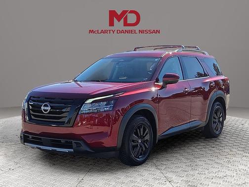 2023 Nissan Pathfinder SL FWD