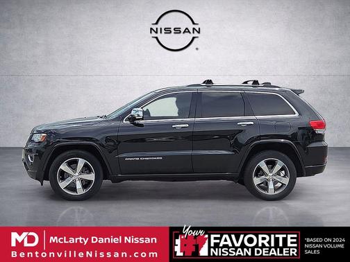 Brilliant Black Crystal Pearlcoat 2014 Jeep Grand Cherokee Overland