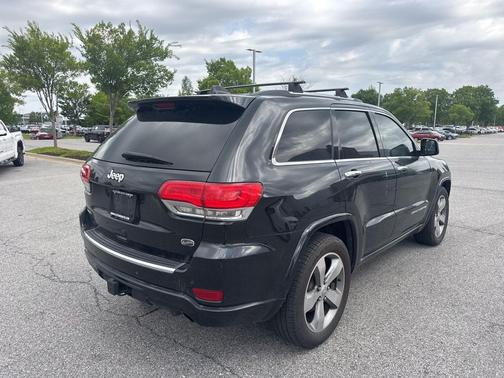 Brilliant Black Crystal Pearlcoat 2014 Jeep Grand Cherokee Overland