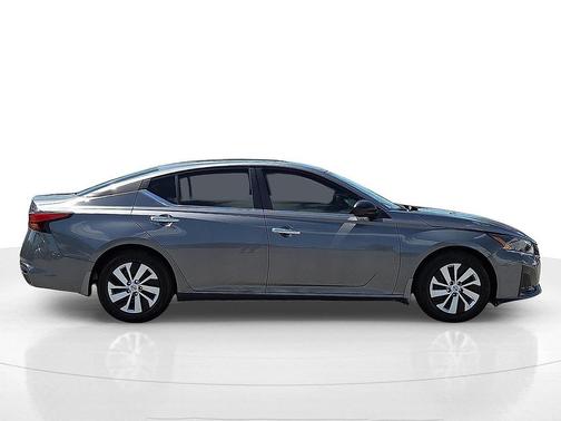 2024 Nissan Altima S FWD