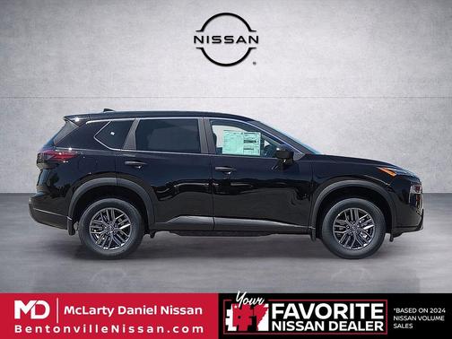 Super Black 2026 Nissan Rogue S