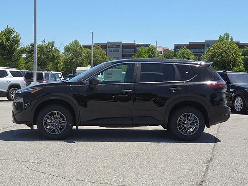 Super Black 2026 Nissan Rogue S
