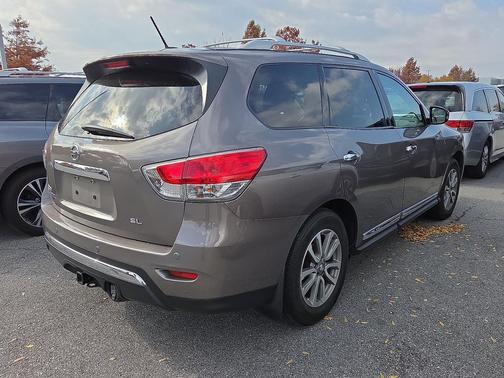 2014 Nissan Pathfinder SL