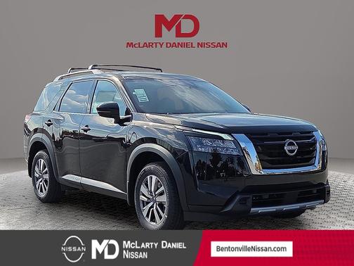 2025 Nissan Pathfinder SL 4WD