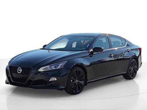 2022 Nissan Altima SR FWD