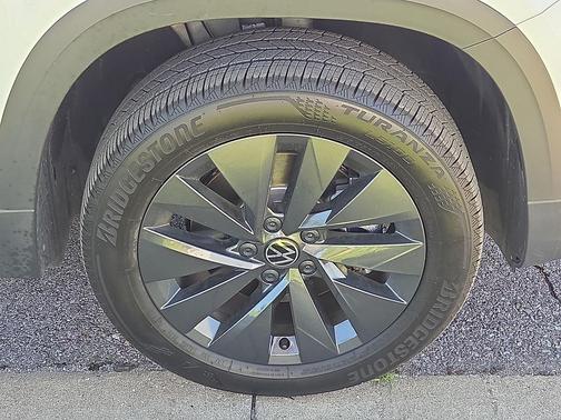 2024 Volkswagen Taos 1.5T S