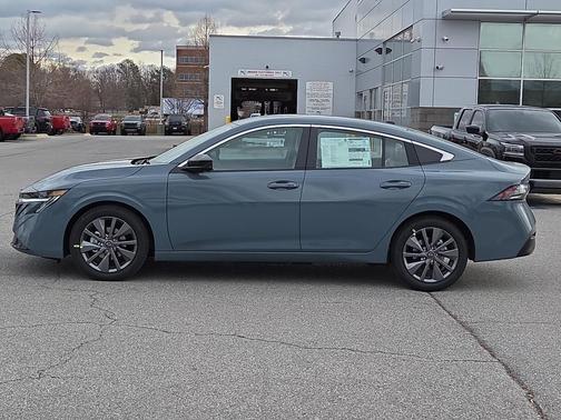 2026 Nissan Sentra SL