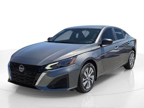 2025 Nissan Altima S FWD