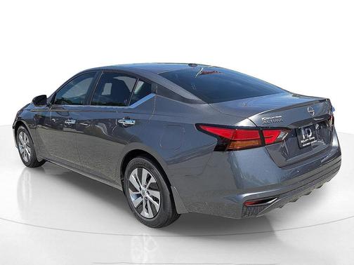 2025 Nissan Altima S FWD