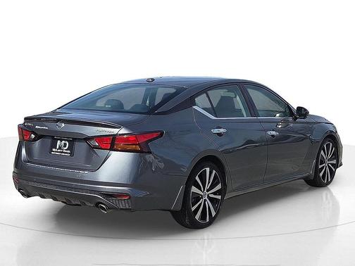 2020 Nissan Altima Platinum FWD