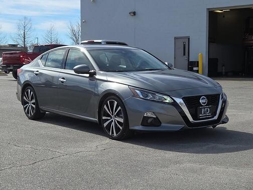 2020 Nissan Altima Platinum FWD